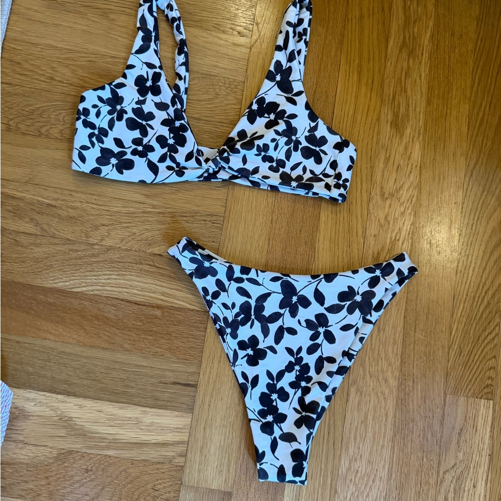SKATIE green witch set